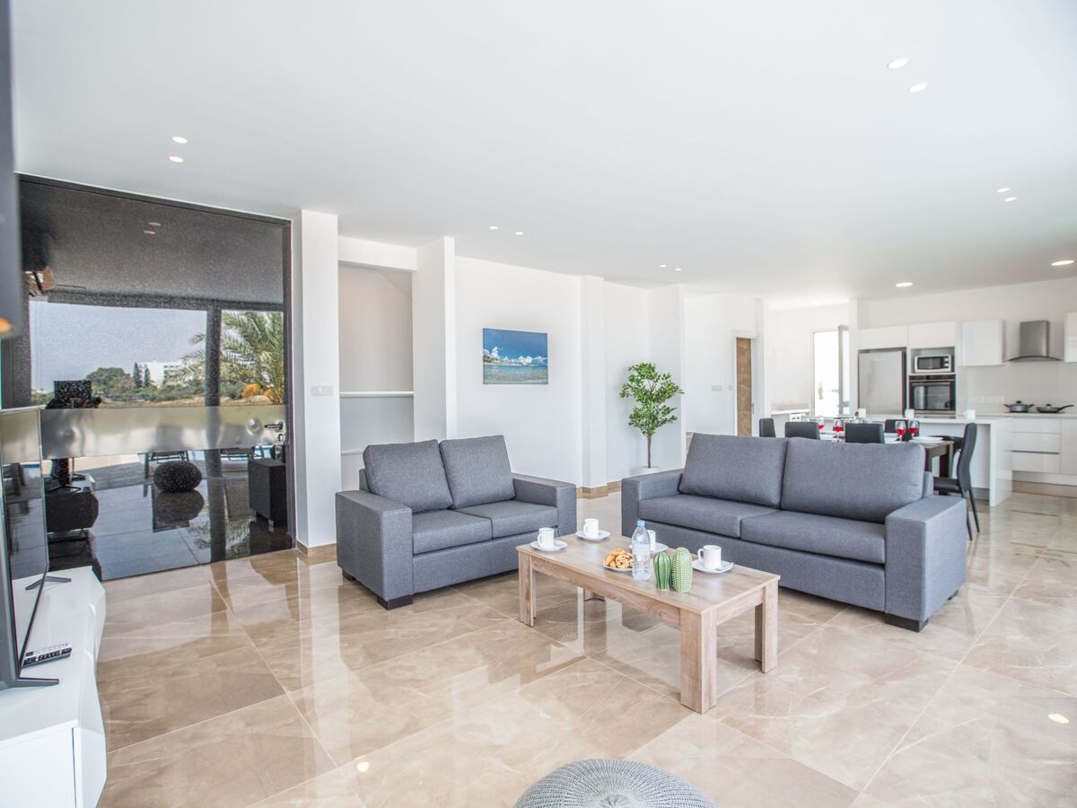 Villa neuve 3 chambres avec piscine privée à Protaras - Photo 6