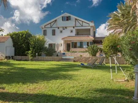 Villa 5 chambres avec piscine privée à Paralimni : photo 5