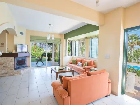 Villa 5 chambres avec piscine privée à Paralimni : photo 8