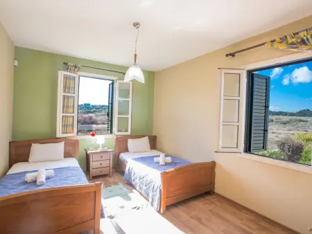Villa 5 chambres avec piscine privée à Paralimni : photo 14
