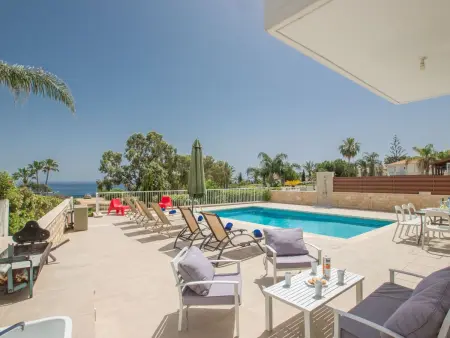 Villa 4 chambres vue mer à Protaras, accès direct plage : photo 3