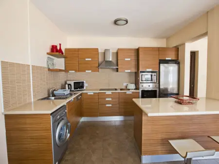 Appartement 2 chambres au RDC, Ayia Napa, piscine commune : photo 5