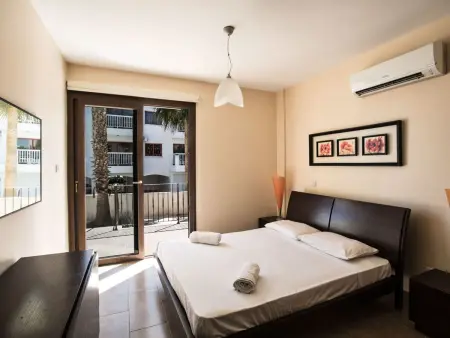 Appartement 2 chambres au RDC, Ayia Napa, piscine commune : photo 6