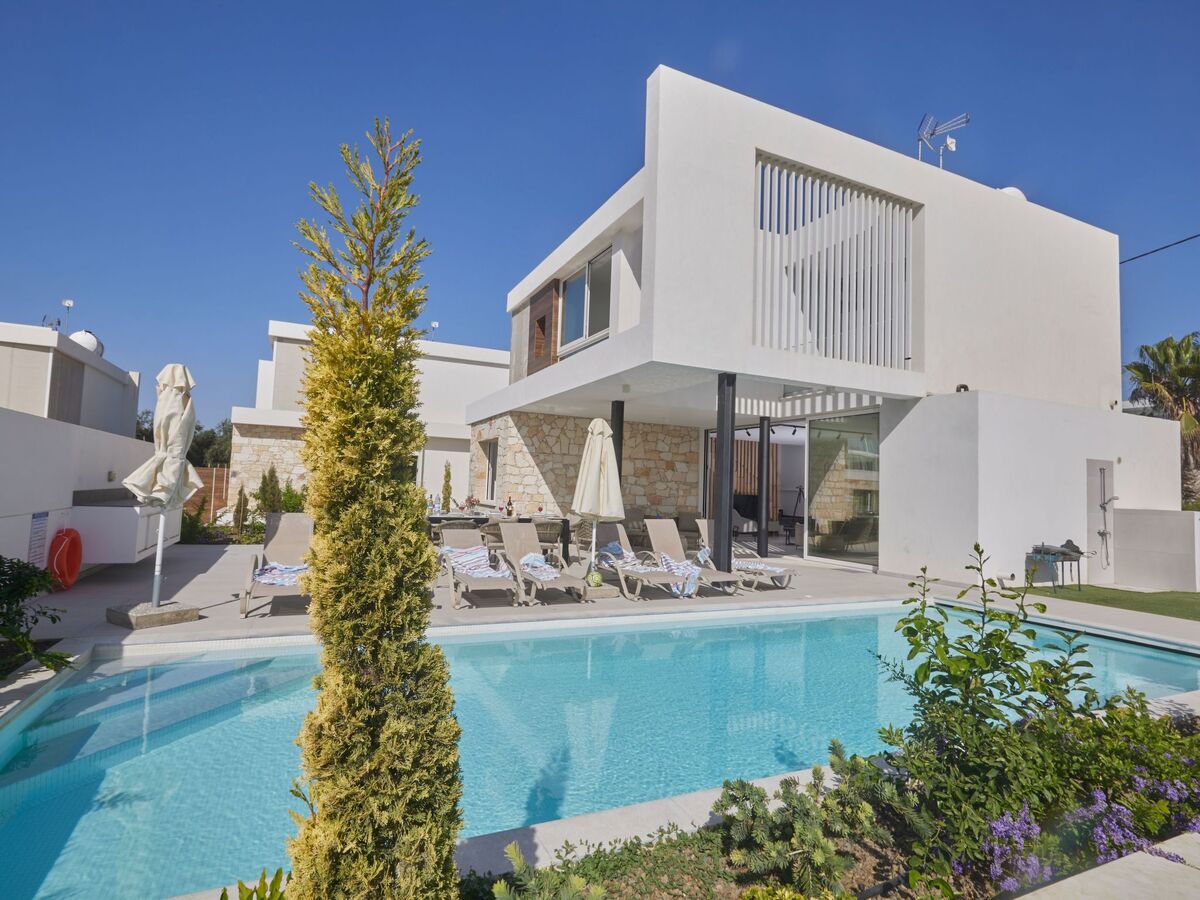 Villa Kube 1 : 5 chambres, piscine chauffée à Ayia Napa - Photo 3