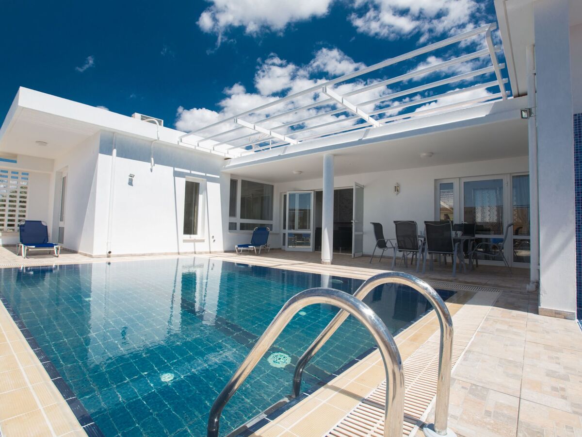 Moderne Ferienvilla in Ayia Napa, Maison 8 personnes à Ayia Napa - Photo 1