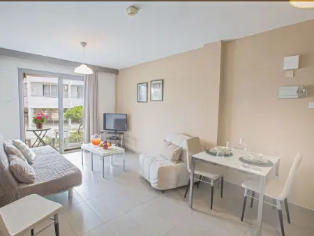 Appartement avec balcon au cœur d'Ayia Napa, 2 min de la Square : photo 2