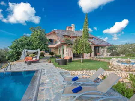 Villa stone 5 chambres avec piscine infinity et vue mer à Ayia Napa : photo 3