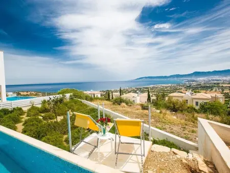 Villa Latchi avec piscine privée, vue baie de Chrysochou : photo 3