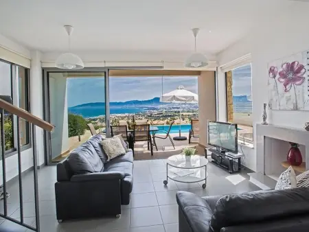 Villa Latchi avec piscine privée, vue baie de Chrysochou : photo 8
