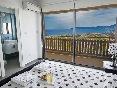 Villa Latchi avec piscine privée, vue baie de Chrysochou : photo 14