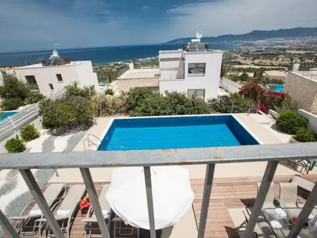 Latchi Esprit Villa EV23 - Maison vue baie : photo 6