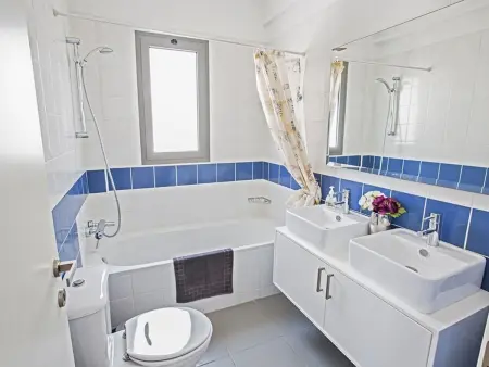 Latchi Esprit Villa EV23 - Maison vue baie : photo 18