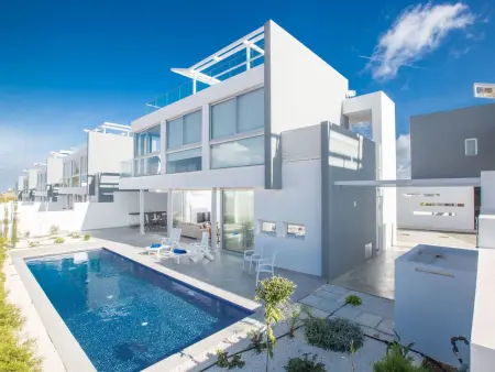 Villa 3 chambres avec piscine privée à Agios Georgios : photo 2