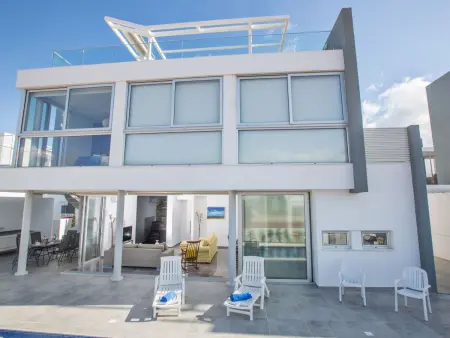 Villa 3 chambres avec piscine privée à Agios Georgios : photo 24