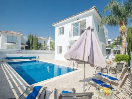 Villa 3 chambres avec piscine privée à Agios Georgios : photo 2