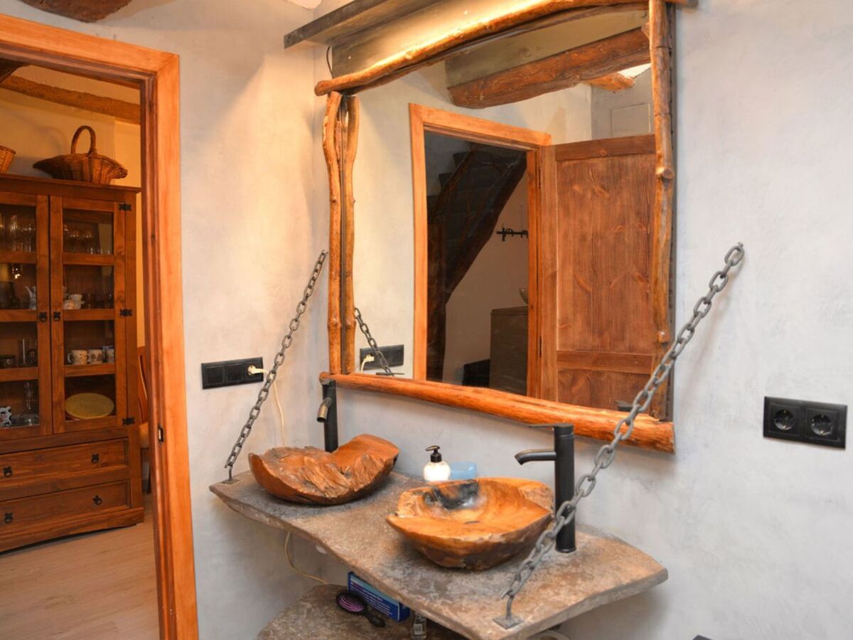 Cadí – Triplex 7 pers., 6 chambres à La Pobla de Lillet - Photo 14