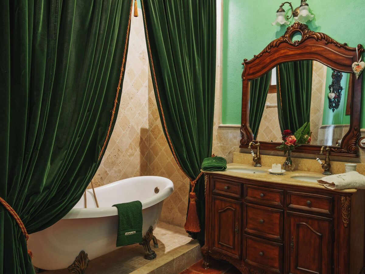 Chambre en masia du XIIe siècle à Bigues - Photo 13