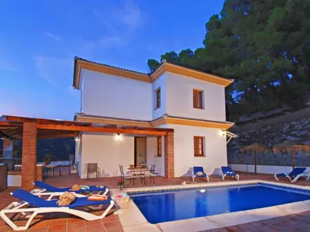 Location maison à Comares, Villa Los Pinos, Beheizter Pool, Wifi, AC, BBQ