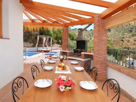 Villa Los Pinos, Beheizter Pool, Wifi, AC, BBQ, Maison 10 personnes à Comares - Photo 26