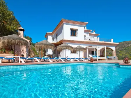 Location maison à Comares, Villa Las Palomeras, Wifi, beheizter Pool, AC.
