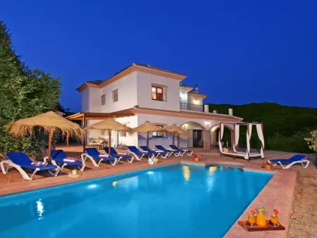 Villa Las Palomeras, Wifi, beheizter Pool, AC., Maison 11 personnes à Comares - Photo 3