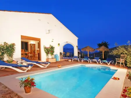 Villa Roble, Pers, Beheizter Pool, Petfriendly, Maison 8 personnes à Comares - Photo 3