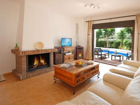 Villa Torcal 3, beheizter Pool, Wifi, Grill., Maison 8 personnes à Comares - Photo 11