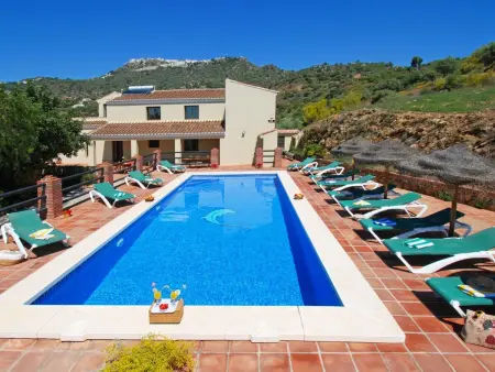 Villa Los Poyatos, beheizter Pool, Wifi, AC,BBQ, Maison 15 personnes à Comares - Photo 6