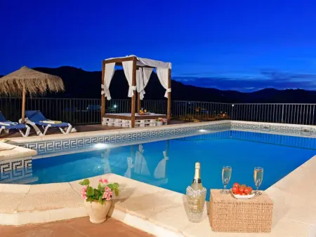 Villa José 2, beheizter Pool, Meerblick., Maison 12 personnes à Comares - Photo 1