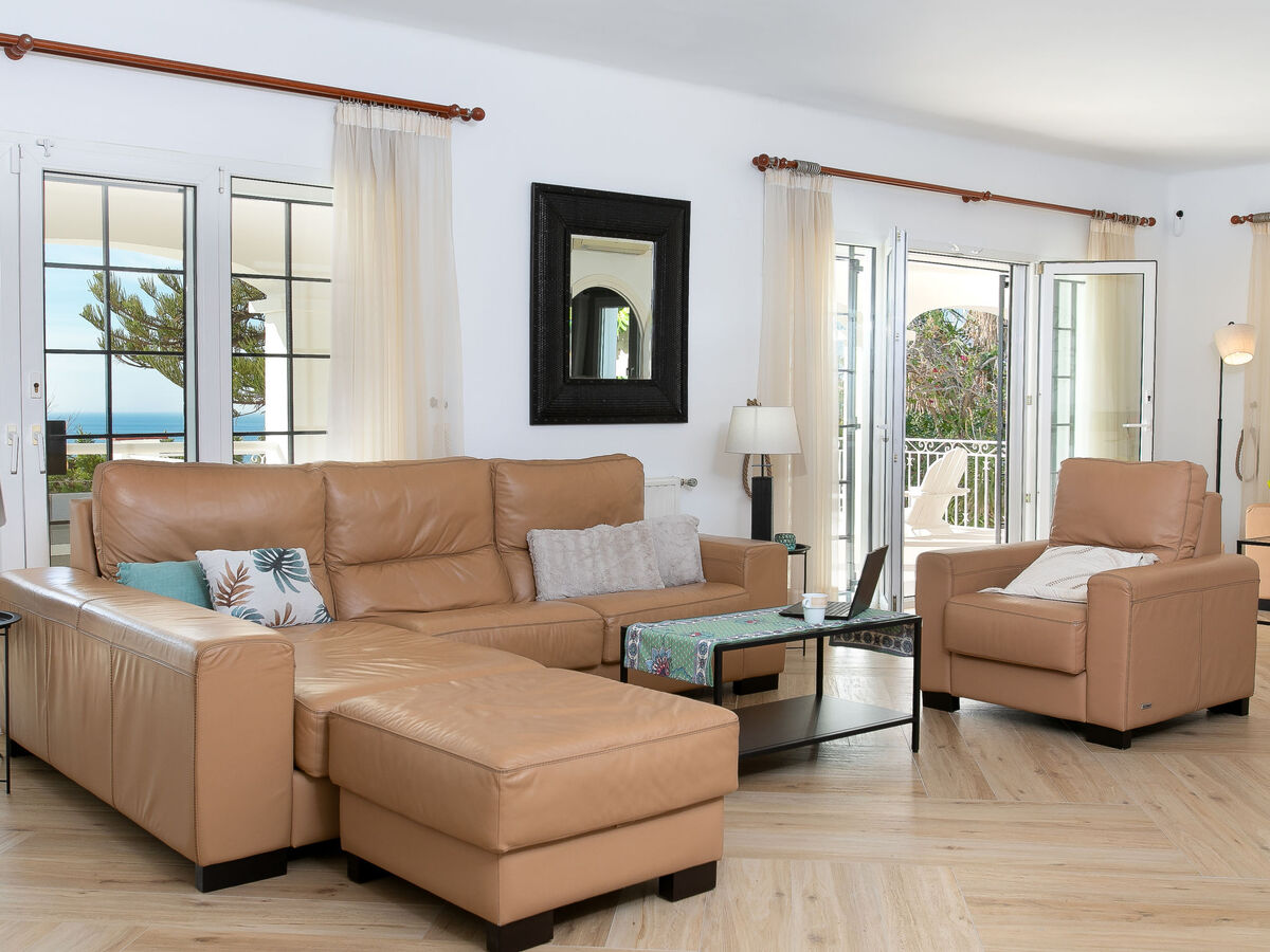 Villa Monet à Nerja : 4 chambres, piscine et vue mer - Photo 6