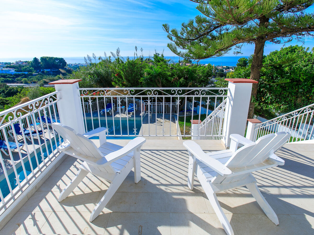 Villa Monet à Nerja : 4 chambres, piscine et vue mer - Photo 22