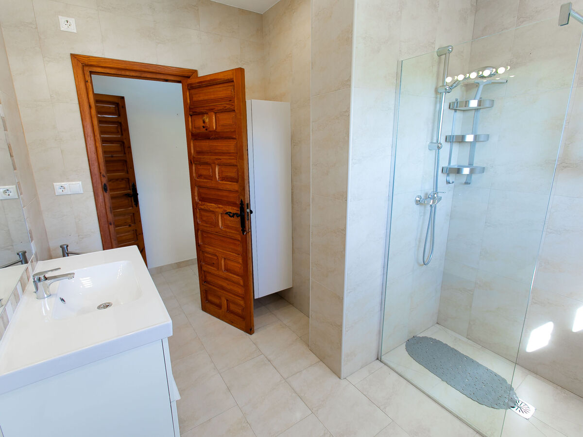 Villa Monet à Nerja : 4 chambres, piscine et vue mer - Photo 33