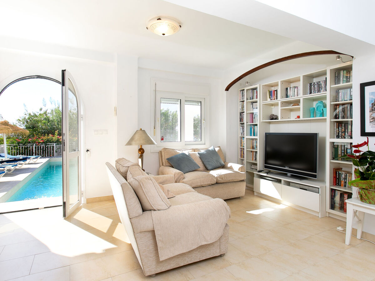 Villa Monet à Nerja : 4 chambres, piscine et vue mer - Photo 36