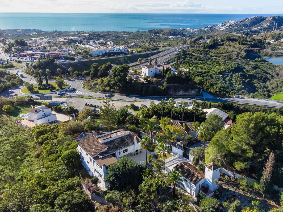 Villa Monet à Nerja : 4 chambres, piscine et vue mer - Photo 43