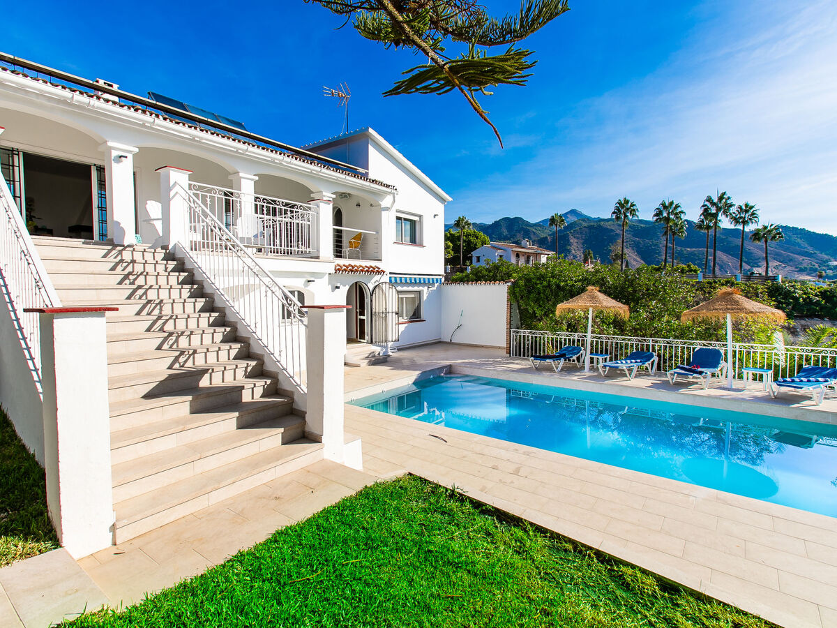 Villa Monet à Nerja : 4 chambres, piscine et vue mer - Photo 59