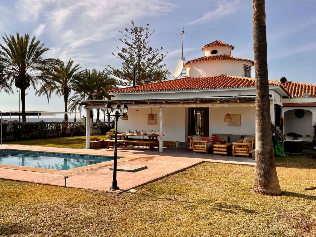 Villa Tiempo Lento : 5 chambres, piscine privée à 5 m de la plage - Photo 1