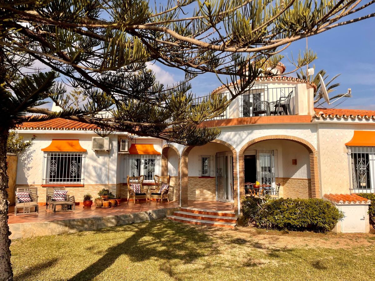 Villa Tiempo Lento : 5 chambres, piscine privée à 5 m de la plage - Photo 2