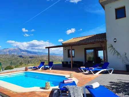 Villa Las Adelfas mit beheiztem Pool, Maison 6 personnes à Benamargosa - Photo 1