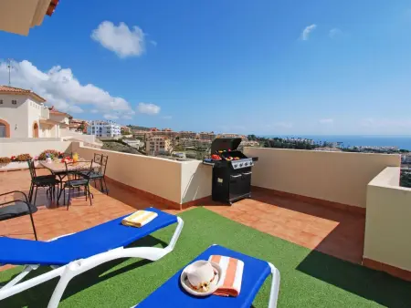 Penthouse Calahonda, terrasse jacuzzi et vue mer : photo 11