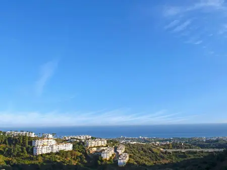 Penthouse Calahonda, terrasse jacuzzi et vue mer : photo 15