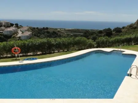 Penthouse Calahonda, terrasse jacuzzi et vue mer : photo 43