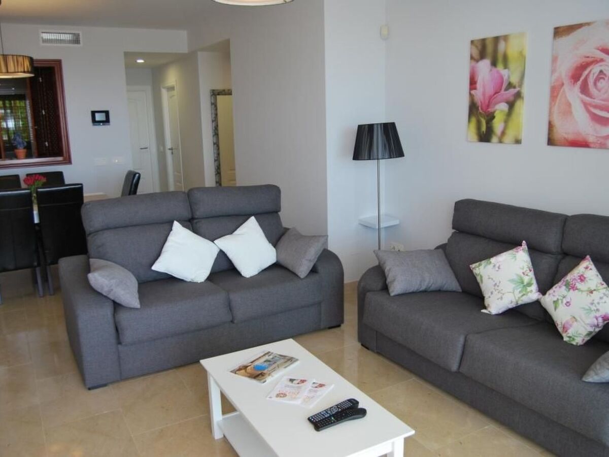 Appartement 88 m² avec 4 piscines et vue mer à San Roque - Photo 2