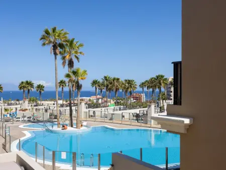 Appartement Palm-Mar : terrasse vue mer et piscine chauffée : photo 19