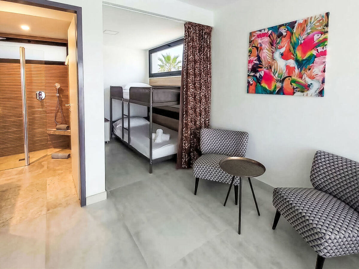 Villa Diamante à Maspalomas : 5 chambres, piscine chauffée - Photo 13