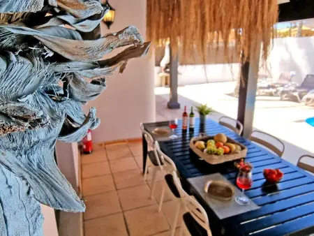 Komfortables Ferienhaus in Corralejo mit privatem Garten und beheiztem Pool - Photo 23