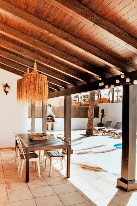 Komfortables Ferienhaus in Corralejo mit privatem Garten und beheiztem Pool - Photo 24