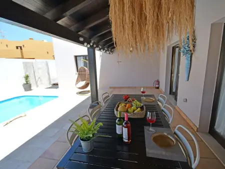 Komfortables Ferienhaus in Corralejo mit privatem Garten und beheiztem Pool - Photo 29