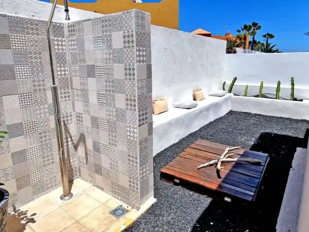 Komfortables Ferienhaus in Corralejo mit privatem Garten und beheiztem Pool - Photo 33