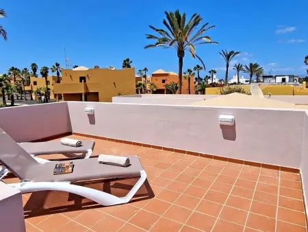 Komfortables Ferienhaus in Corralejo mit privatem Garten und beheiztem Pool - Photo 42