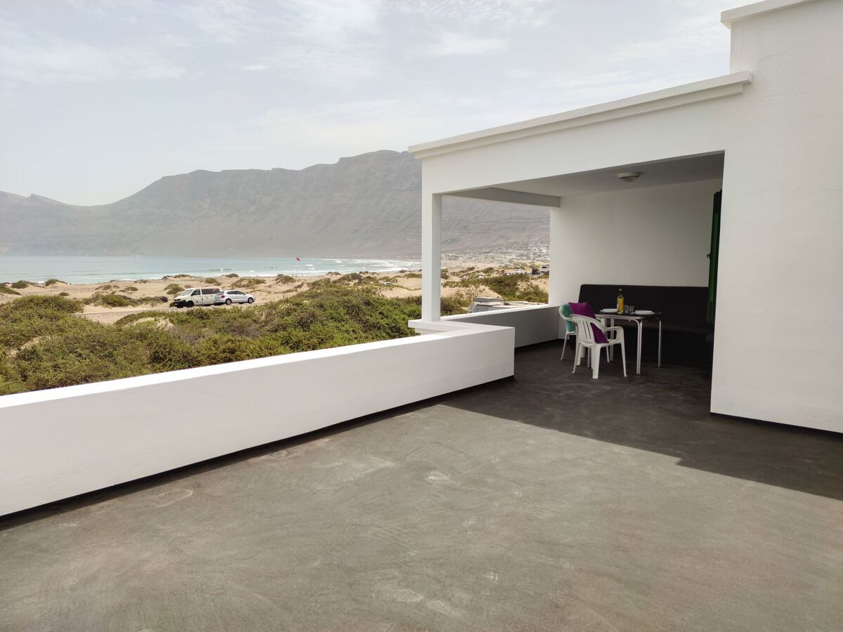 Maison 5 chambres Caleta de Famara, terrasse vue mer - Photo 3